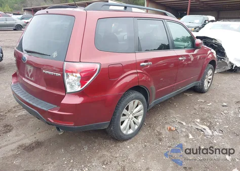 2011 Subaru Forester 2.5X Limited z USA, uszkodzony, nr VIN JF2SHBEC4BH773138